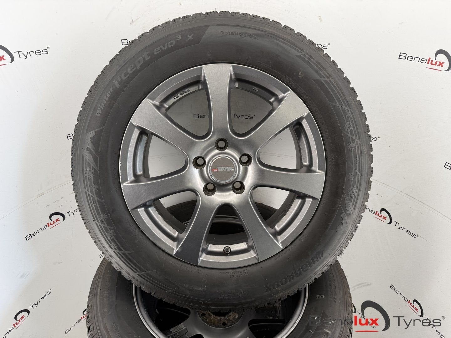 Nissan Micra NV300 Primera Pulsar Qashqai Quest Roque Serena, Gebruikt, -, -, Banden en Velgen