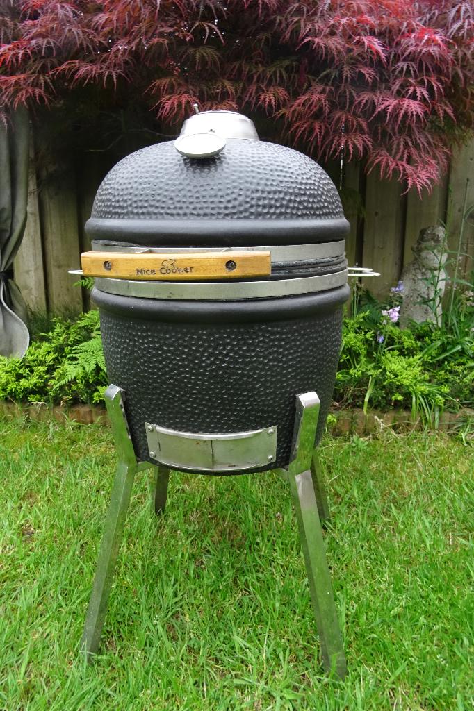 Black Bastard small 13 inch, Tuin en Terras, Houtskoolbarbecues, Ophalen, Gebruikt, Basterd, Met accessoires