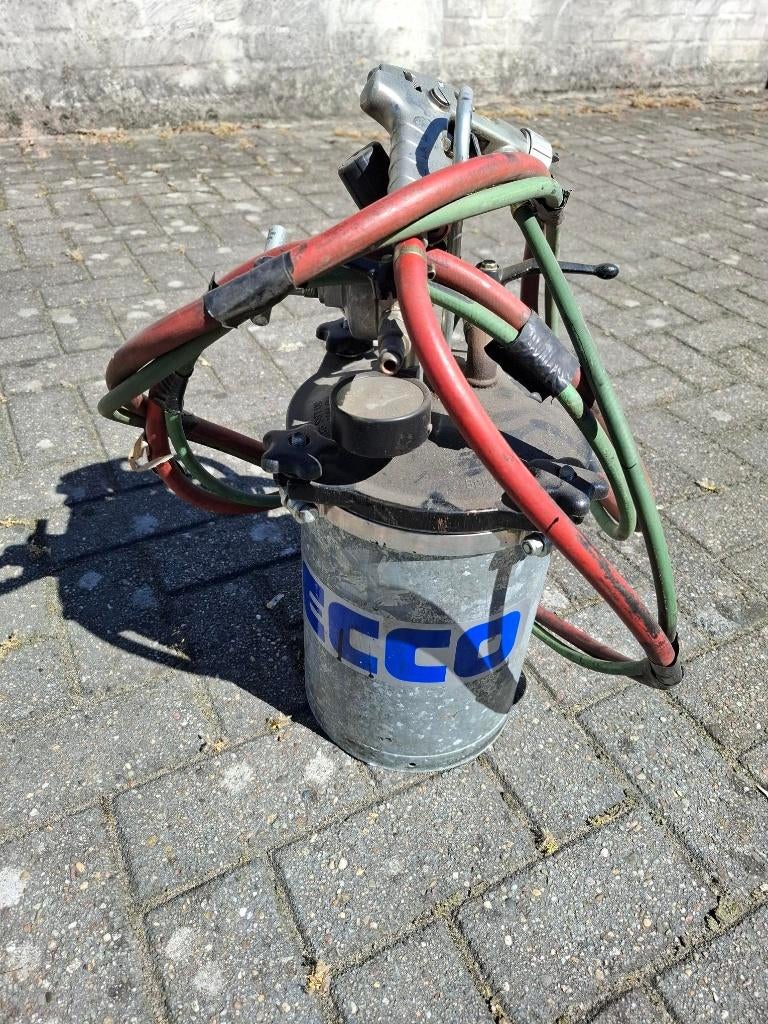 een airless verfspuit van het merk Ecco, Ophalen of Verzenden, Gebruikt, Verfspuit of Verfpomp