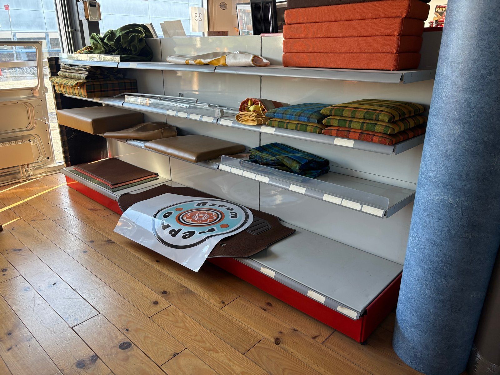 Te koop winkel stelling, Ophalen