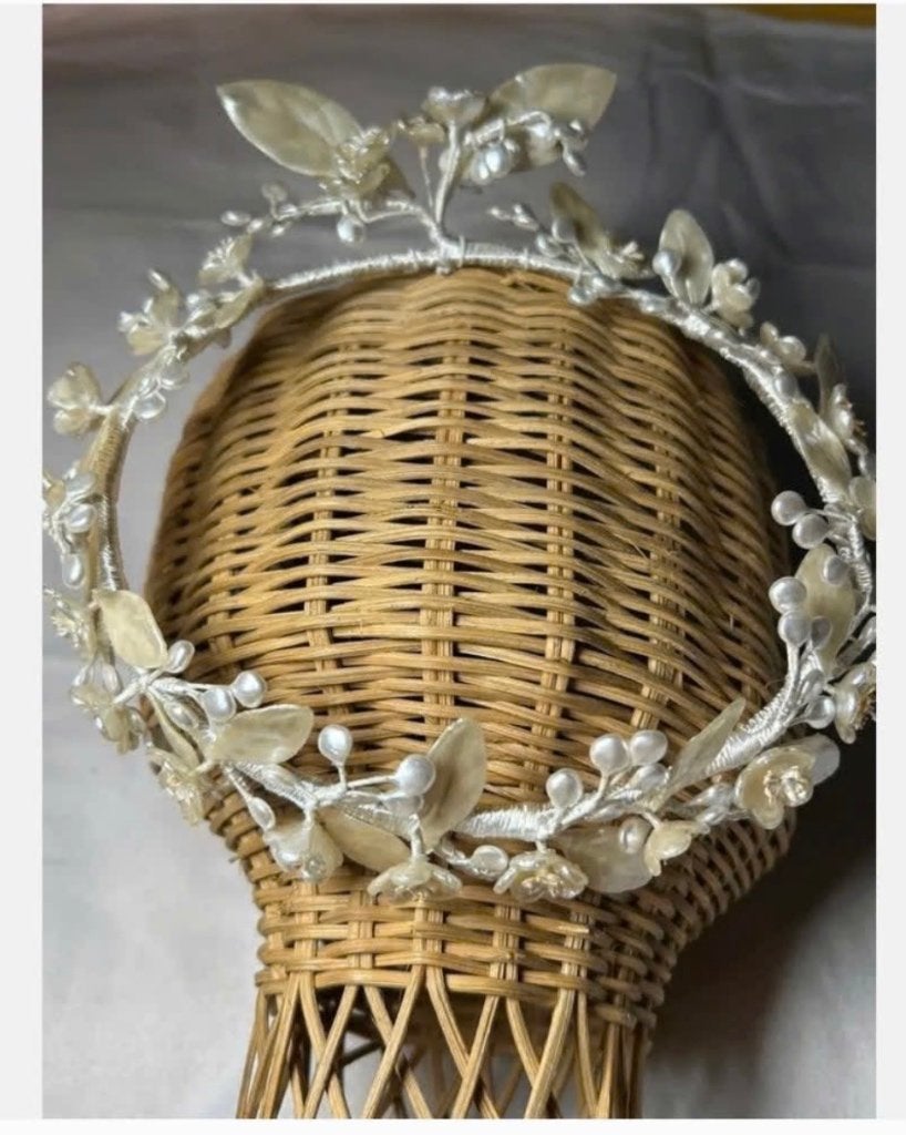 Wassen antieke bloem tiara, zeer oud maar heel mooi, Ophalen of Verzenden