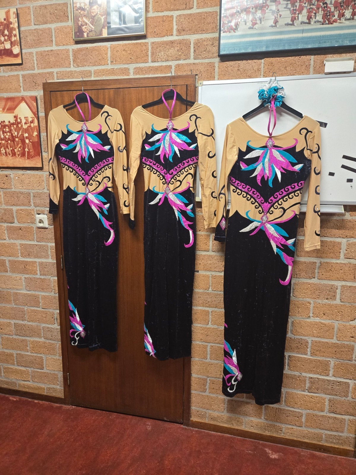 3 Kleurrijke Twirl catsuits  - 2x Maat 42, 1x Maat 46, Meerkleurig, Maat 42/44 (L), Ophalen of Verzenden, Lagretto