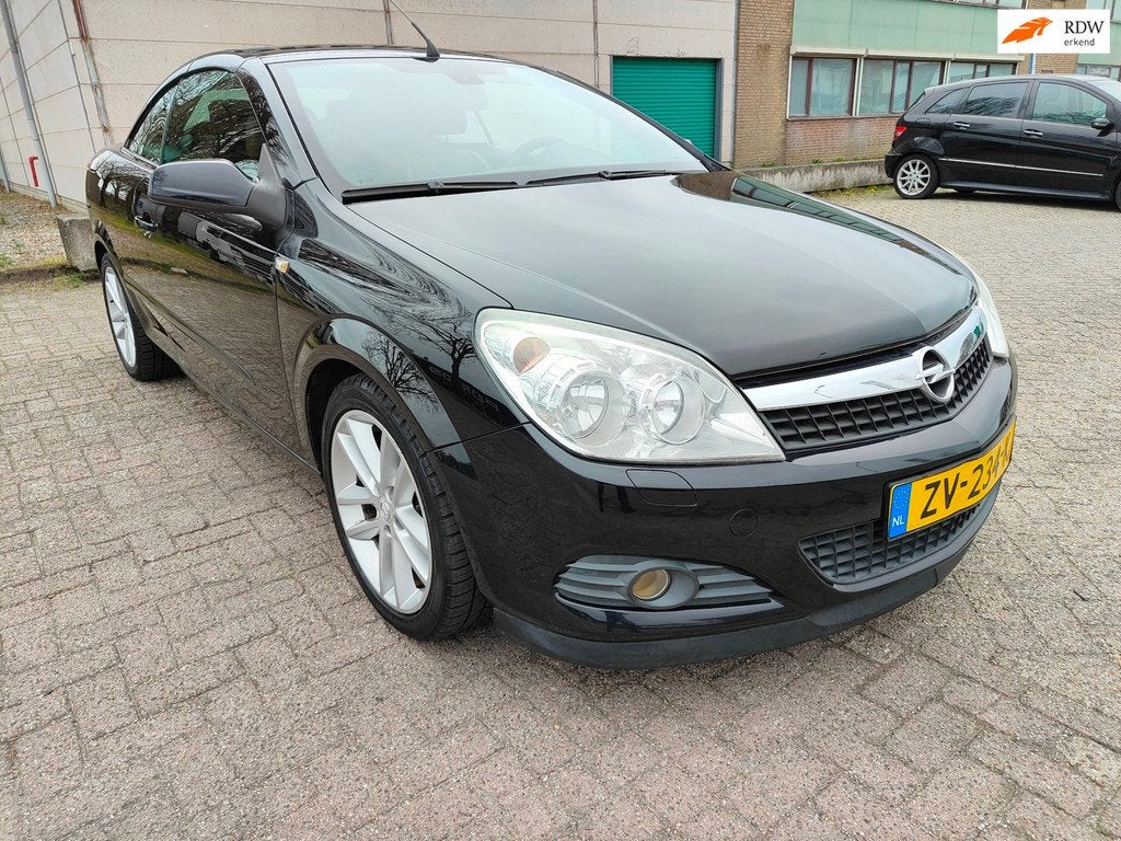 Opel Astra TwinTop 1.6 Cabrio, Voorwielaandrijving, 15 km/l, Gebruikt, 4 cilinders