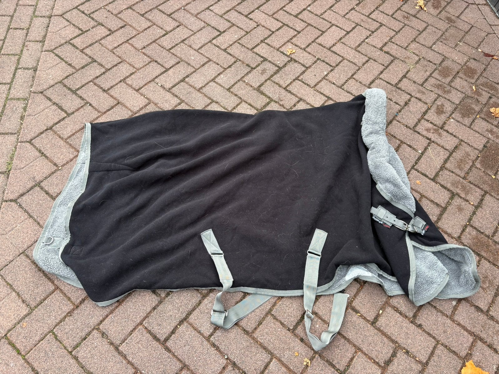 Dominick fleecedeken maat M 195 zwart, Ophalen of Verzenden, Zo goed als nieuw