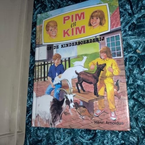 Pim & Kim, Ophalen of Verzenden, Zo goed als nieuw, Fictie algemeen