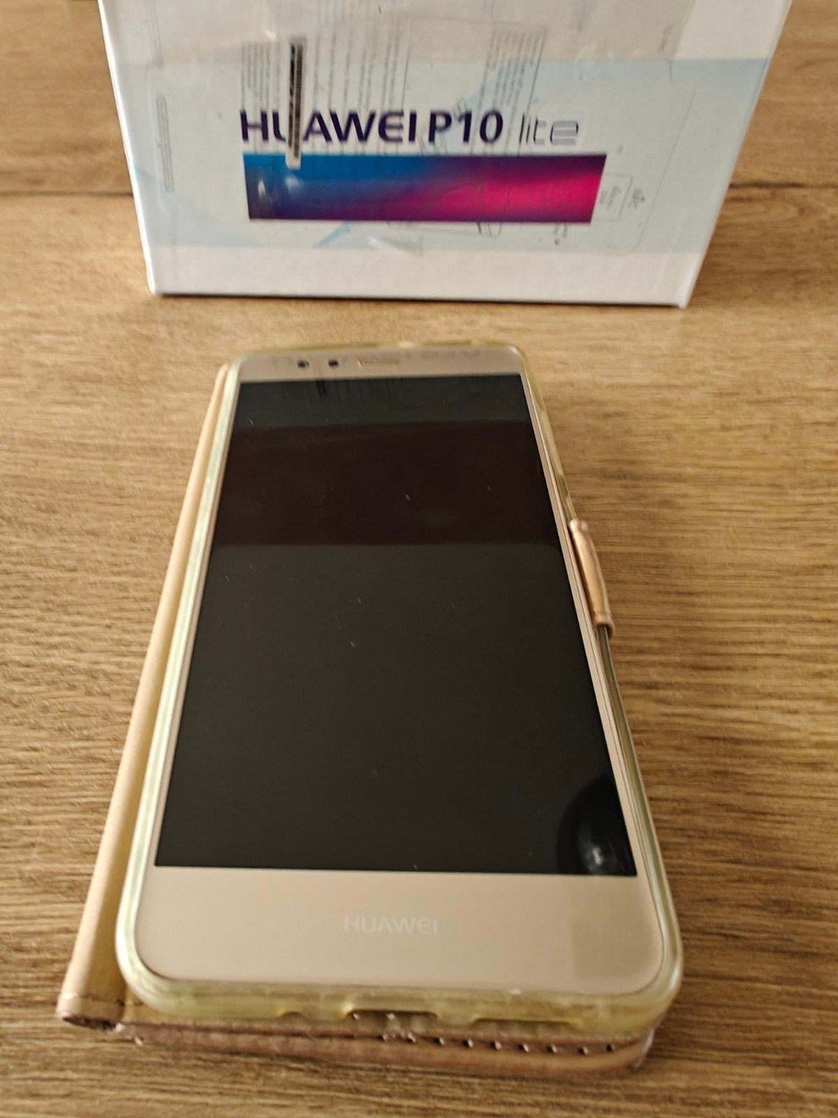Huawei P10 Lite Platinum Gold met hoesje - Starterstelefoon, Gebruikt, Touchscreen, Ophalen of Verzenden, Zonder simlock
