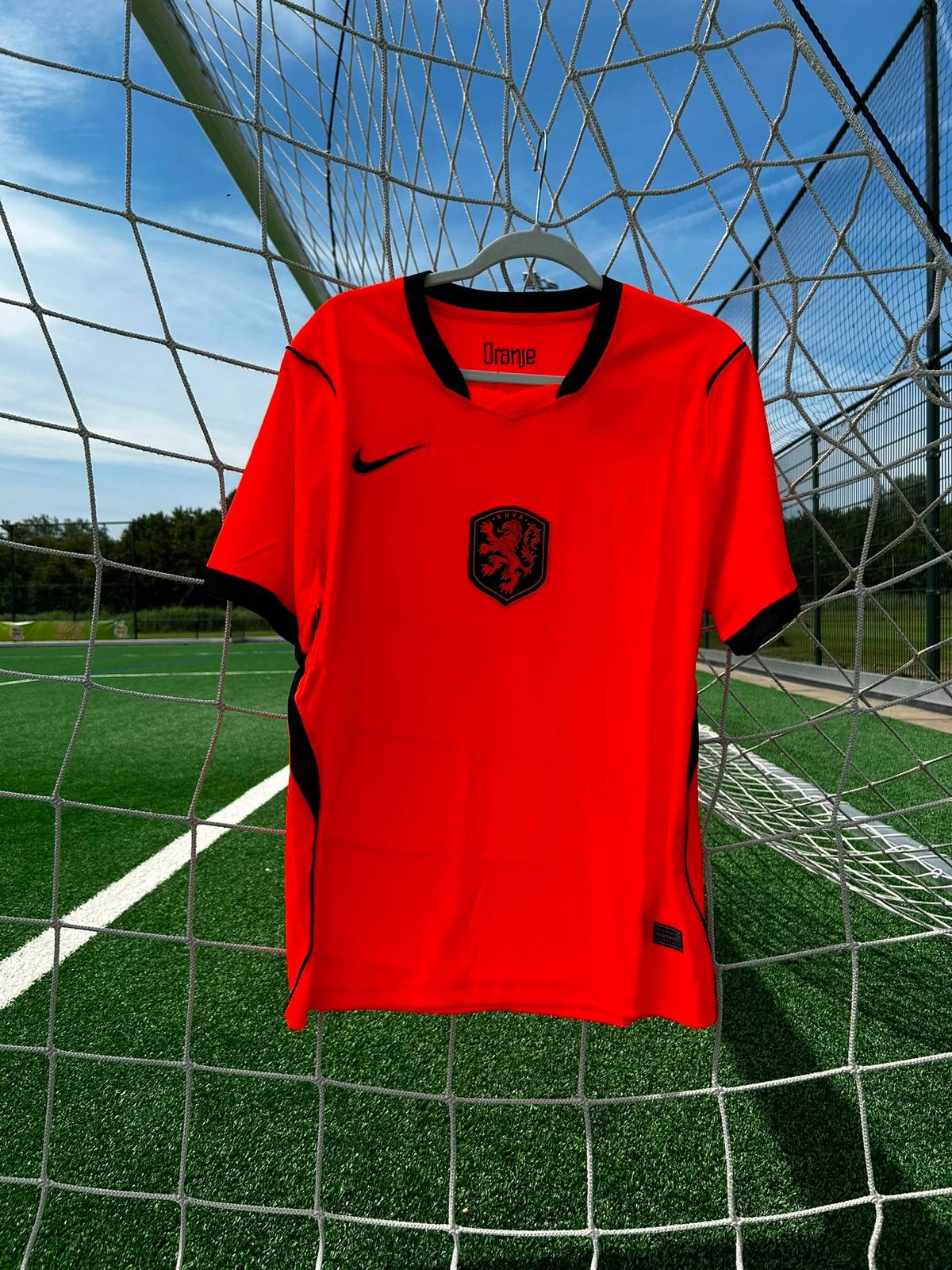 Nike orgineel Nederland Shirt 26/28 Maat M topkwaliteit, Kleding | Heren, T-shirts, Ophalen of Verzenden, Nieuw, Maat 48/50 (M)