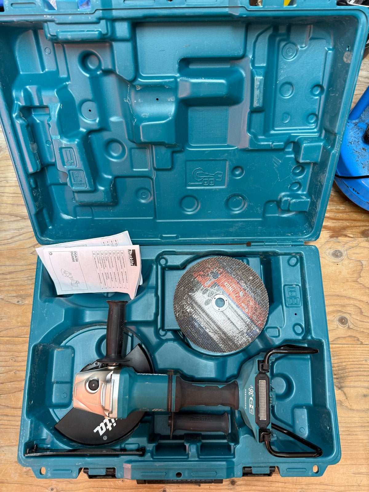 Makita DGA900Z 230mm Haakse Slijper 36V (2x18V)- Zonder accu, Ophalen, Zo goed als nieuw, 1000 watt of meer, Haakse handslijpmachine