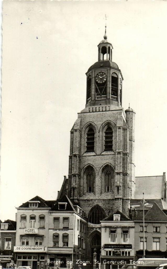 Bergen op Zoom, St. Gertrudis Toren - 1963 gelopen, Ophalen of Verzenden, 1960 tot 1980, Gelopen, Noord-Brabant