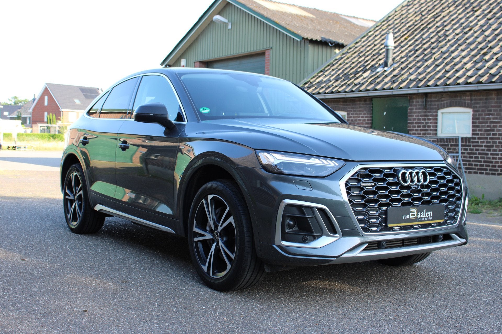 Audi Q5 Sportback 55 TFSI e S edition SOh 92,9% S-LINE LEER, Auto's, Automaat, Dealer onderhouden, 136 pk, Gebruikt