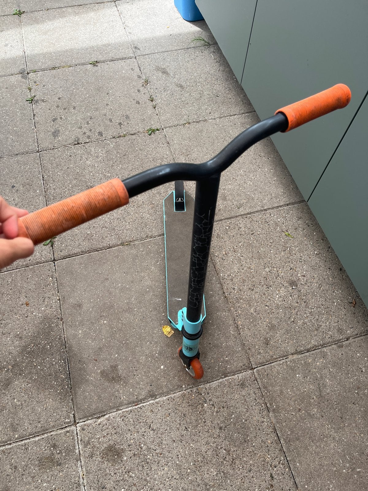 Stuntstep met oranje handvatten en wielen, Fietsen en Brommers, Steps, Ophalen, Gebruikt, Overige typen