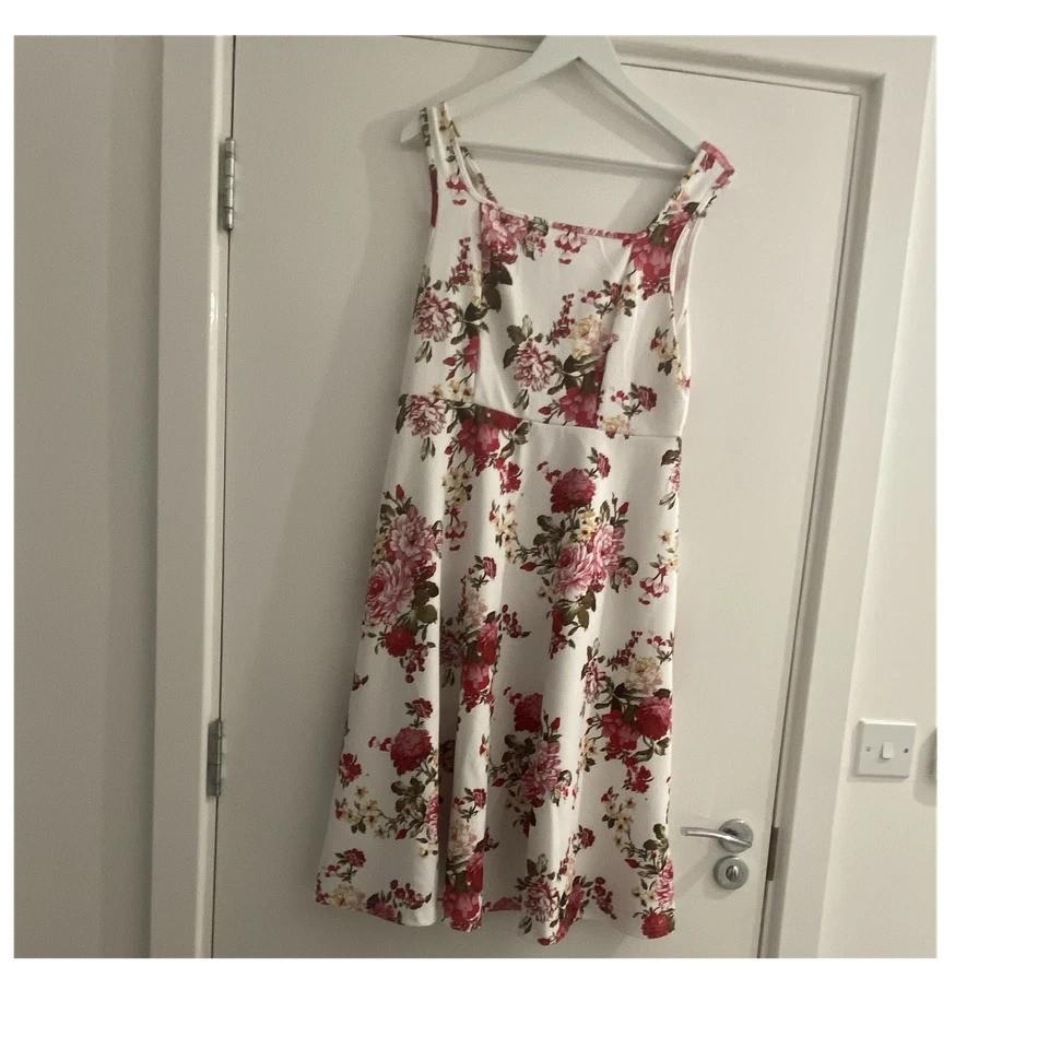 Witte bloemen fit jurk, Wit, Maat 46/48 (XL) of groter, Ophalen of Verzenden, Zo goed als nieuw