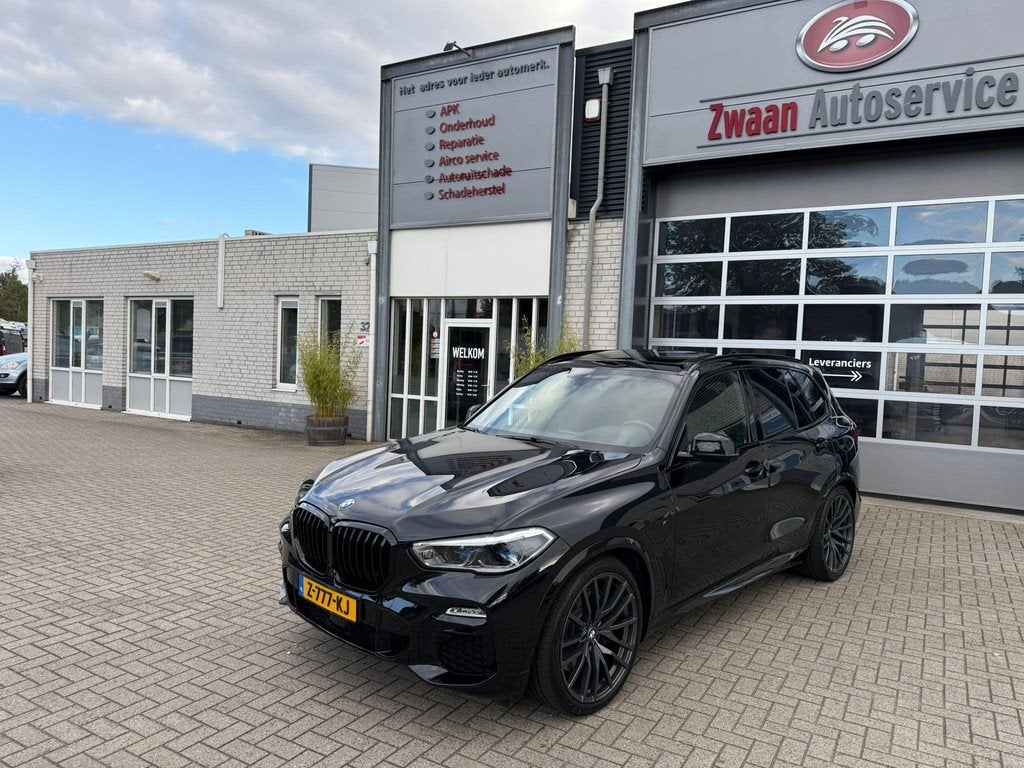 BMW X5 xDrive45e High Executive M-SPORT-HUD-PANO-LASER-TREKH, Auto's, Gebruikt, 394 pk, Zwart, Vierwielaandrijving