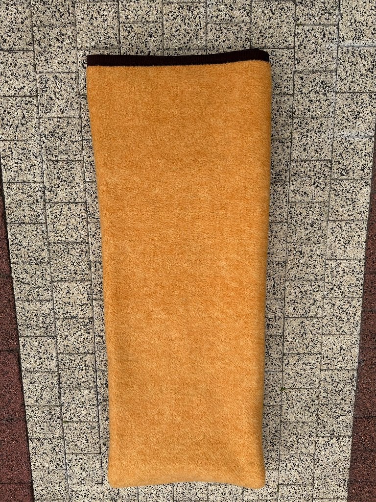 Biedt Aan : Héle MOOIE 1 Persoons Deken. 210 x 150 cm !!, Huis en Inrichting, Eenpersoons, Bruin, Ophalen of Verzenden, Dubbelzijdig bruikbaar