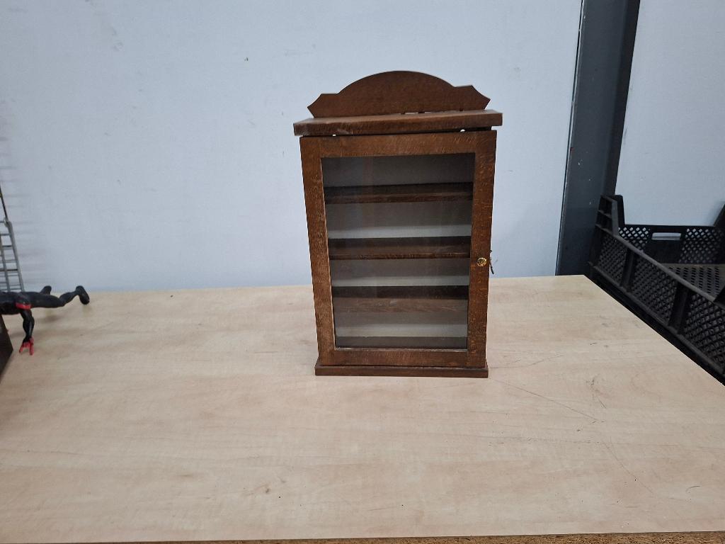 mooi compacte vitrine kastje jaren 50, Ophalen of Verzenden