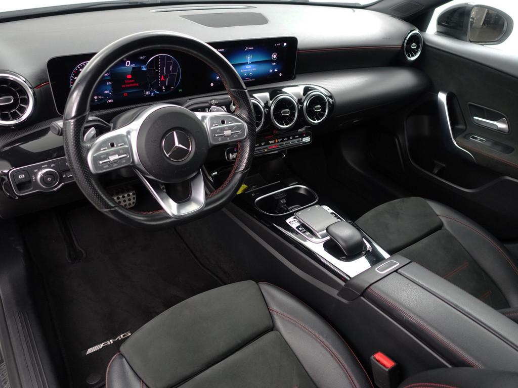 Mercedes-Benz A-Klasse 200 AMG Night Edition Aut- Panoramada, Auto's, Gebruikt, 4 cilinders, Met garantie (alle), Origineel Nederlands