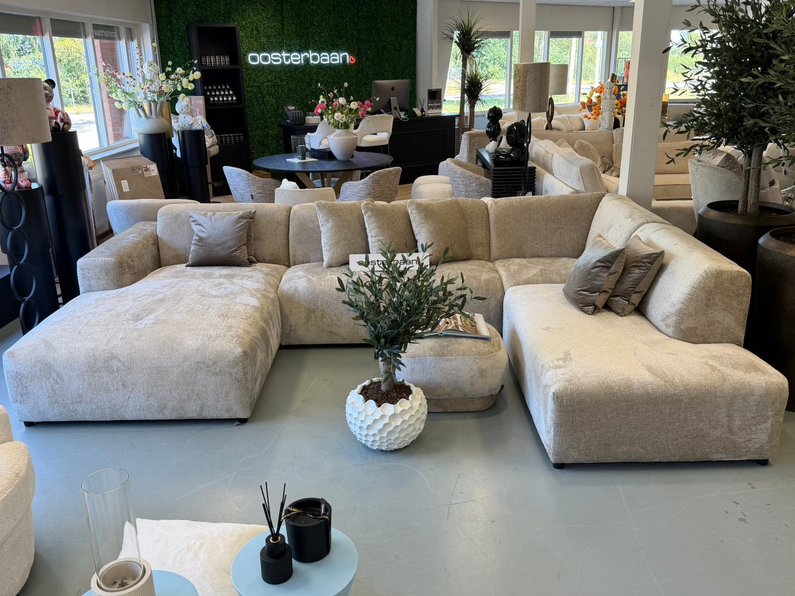 Luxe Velvet Teddy U-bank Wenen 200x370x250cm NIEUW Beige, Venus 31 8448CE Heerenveen, Hoekbank, Vierpersoons of meer, Oosterbaan Wonen BV
