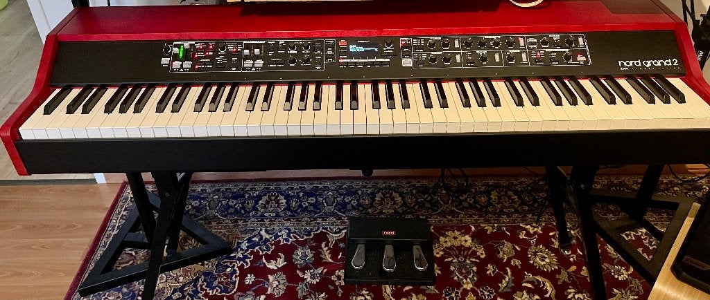 Nord Grand 2 (stage) piano, 88 toetsen, Zo goed als nieuw, Midi-aansluiting, Ophalen