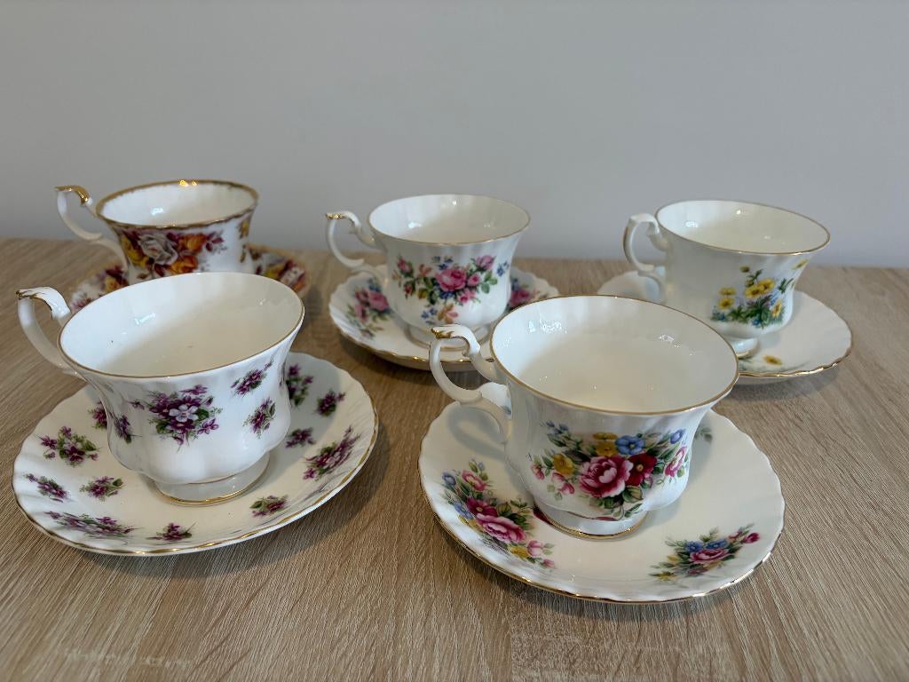 Royal Albert servies - Chelsea Garden, Verzamelen, Porselein, Kristal en Bestek, Ophalen, Zo goed als nieuw, Porselein, Kop en/of schotel