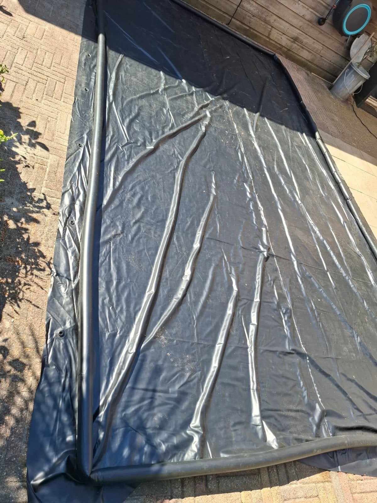 Grondzeil met opblaasbare randen 4.70cm 2.50cm zwart., Caravans en Kamperen, Ophalen of Verzenden, Zo goed als nieuw