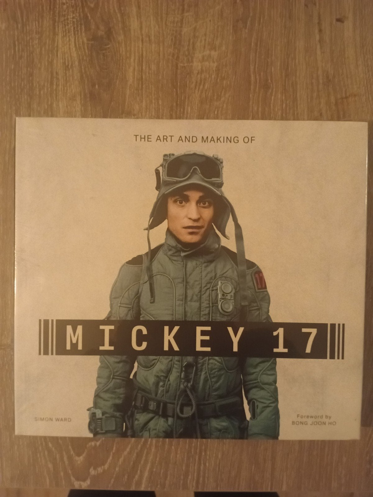 Titan Books The Art and Making of Mickey 17 - Nw book, Ophalen of Verzenden, Nieuw, Simon Ward