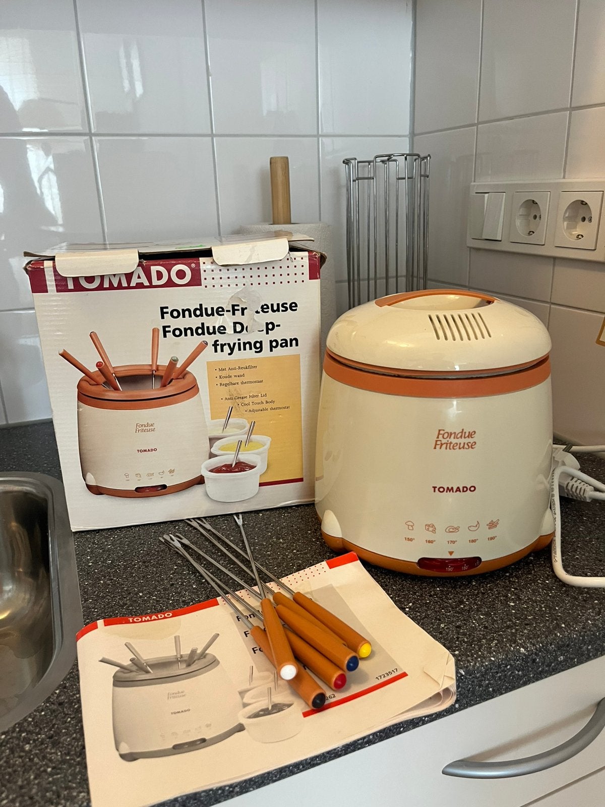 Tomado fondue set, Witgoed en Apparatuur, Gourmetstellen, Ophalen of Verzenden, Zo goed als nieuw, 4 t/m 7 personen