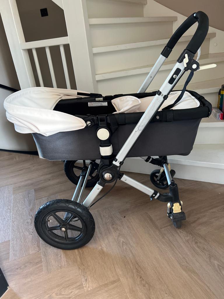 Ouder model kinderwagen met reiswieg, Gebruikt, Ophalen of Verzenden, Met reiswieg, Kinderwagen