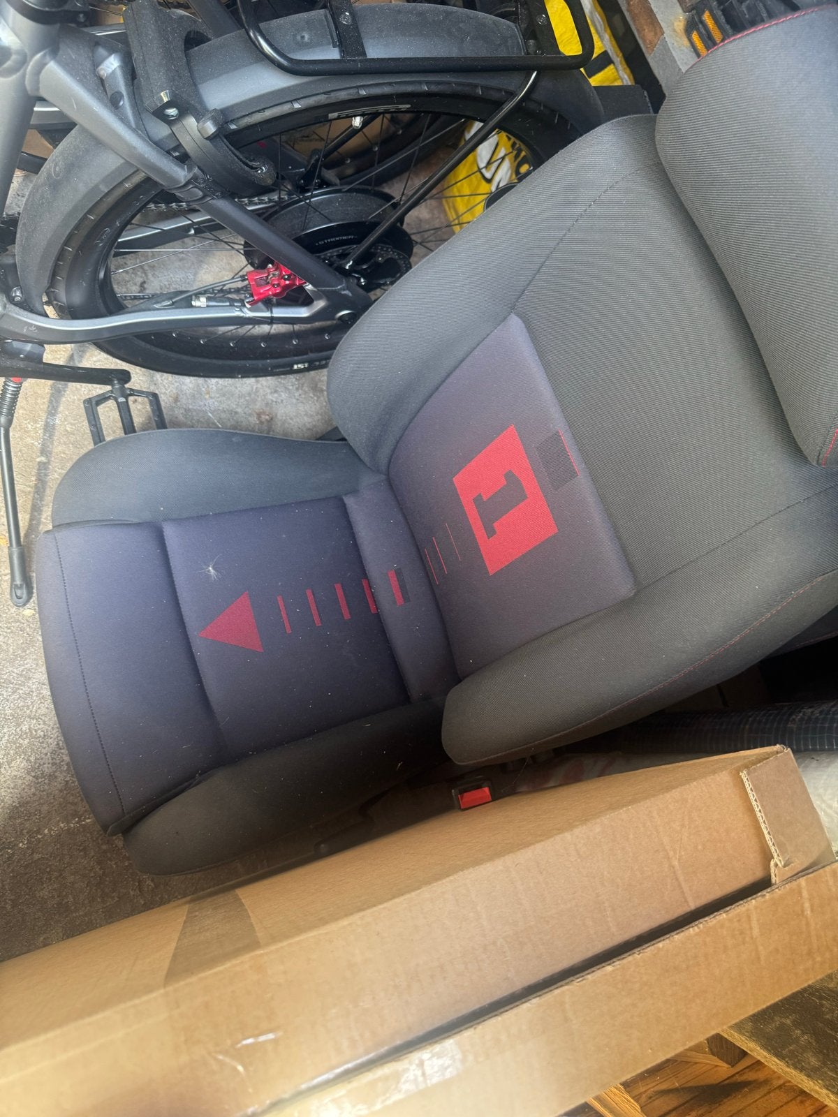 Polo 6N2 GTI Voorstoelen en Achterbank Leuningen, Ophalen, Gebruikt, Volkswagen