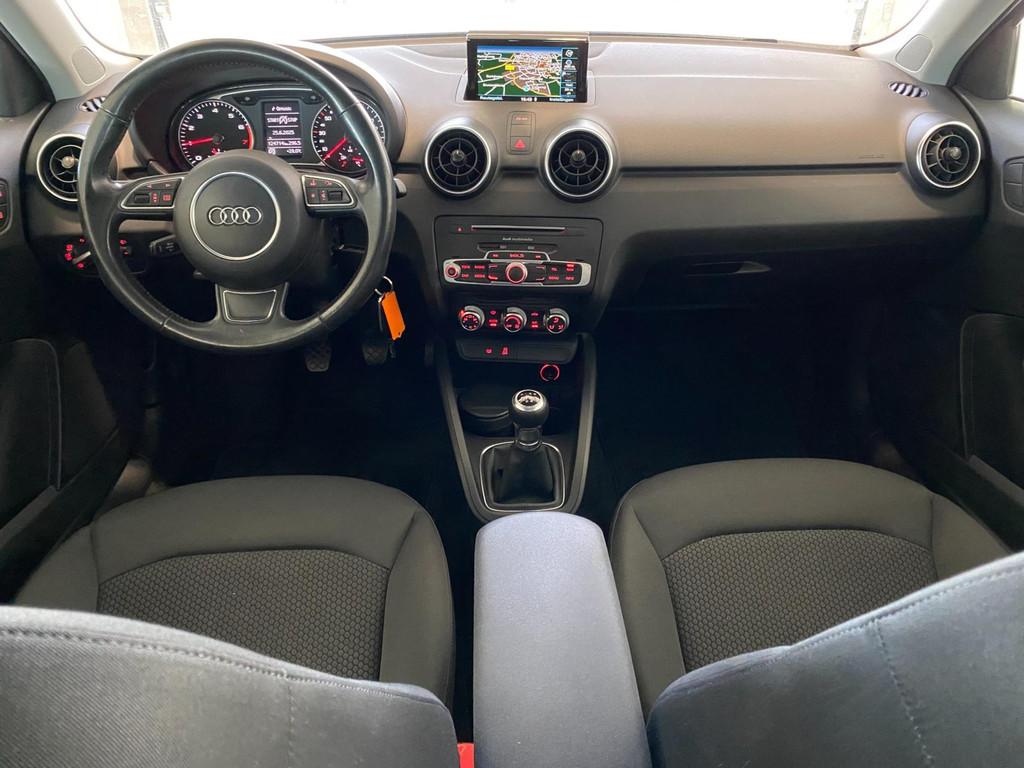 Audi A1 Sportback 1.0 TFSI S-line 17" NL-auto NAP, Voorwielaandrijving, Euro 6, 95 pk, 23 km/l