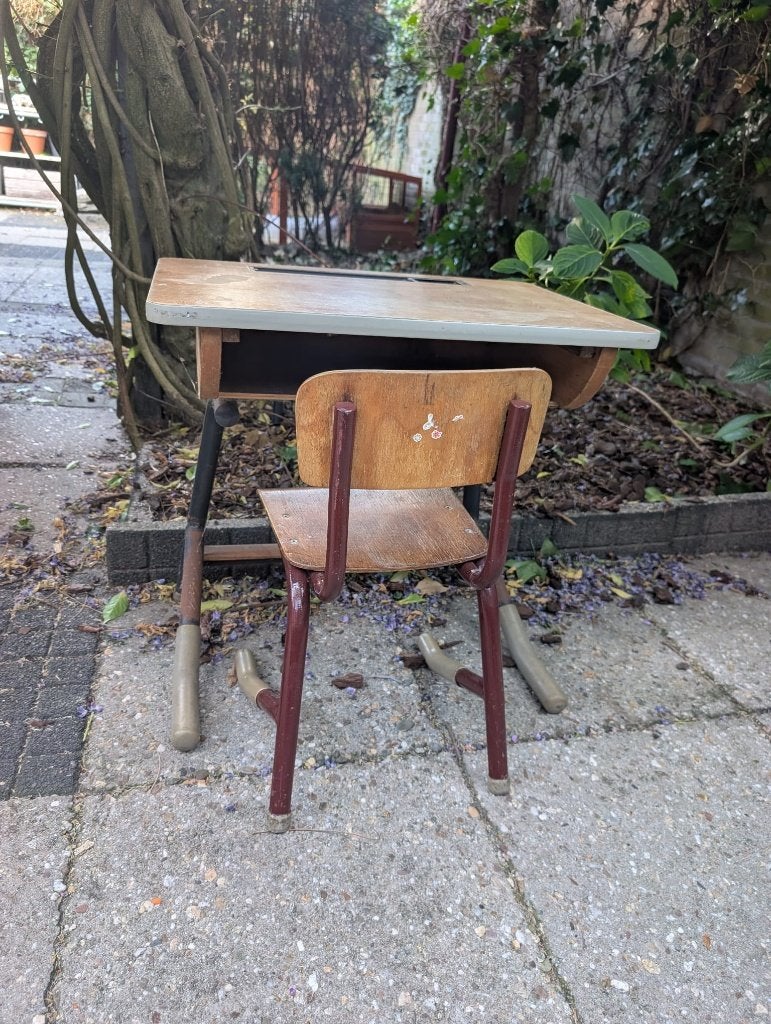 Vintage kinderbureau met stoel - schoolmeubel, Kinderen en Baby's, Kinderkamer | Tafels en Stoelen, Ophalen, Gebruikt, Tafel(s) en Stoel(en)