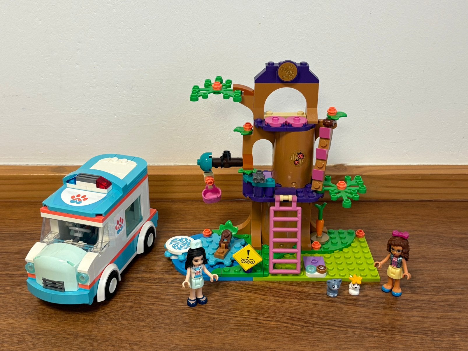 Lego Friends 41445 dierenambulance (compleet), Lego, Friends, Ophalen of Verzenden, Zo goed als nieuw