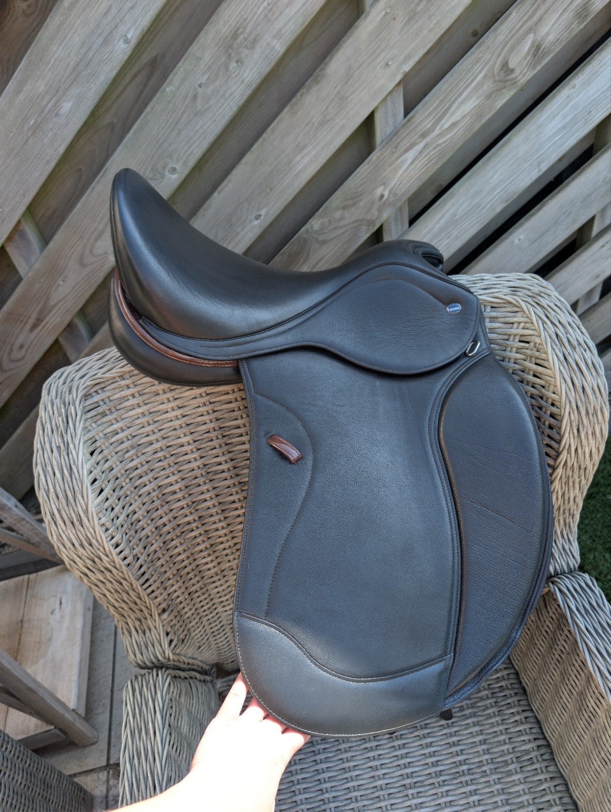 Ikonic Dressuur zadel 18inch (valt als ruime 17,5inch)., Dieren en Toebehoren, Ophalen, Dressuur, Wijd, Ikonic