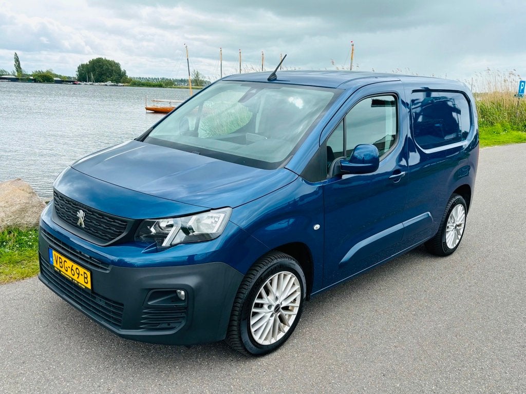 Peugeot Partner 1.5 BlueHDI Premium L1 H1 |Carplay|Camera, Auto's, Voorwielaandrijving, Stof, Gebruikt, 4 cilinders