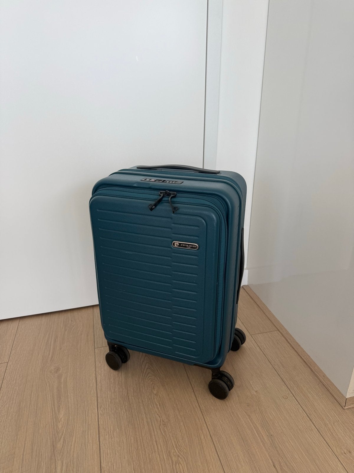 Pierre Cardin 55cm handbagage koffer - Zo goed als nieuw, 40 tot 60 cm, Zo goed als nieuw, 35 tot 55 cm, Wieltjes