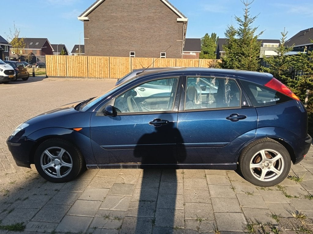 Ford Focus 1.6 I Ambiente AUT 2004 Blauw, Auto's, Ford, Particulier, Focus, Centrale vergrendeling, Elektrische ramen, Radio, Trekhaak