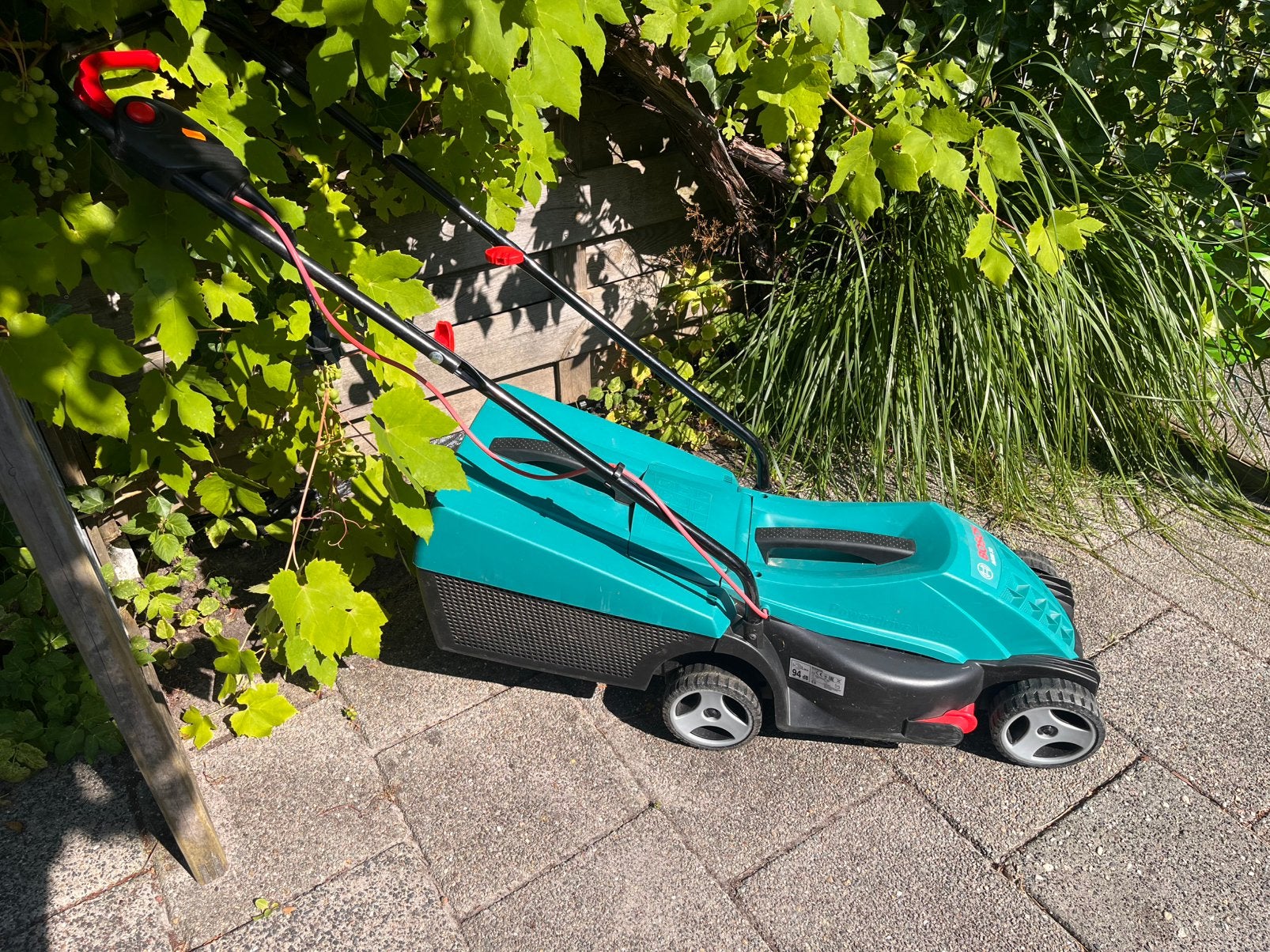 Bosch ARM 32 grasmaaier., Ophalen, Zo goed als nieuw
