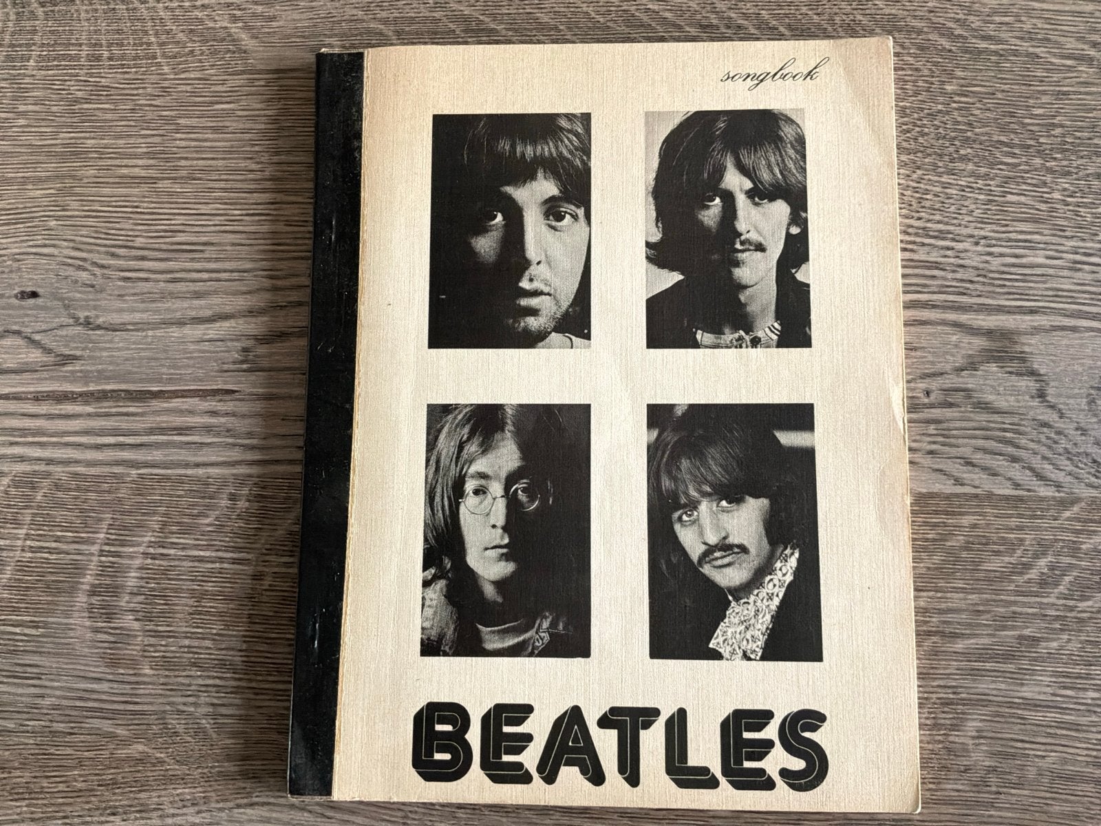 Beatles Songbook - Vintage Muziekboek, Boeken, Ophalen of Verzenden, Gelezen, Artiest