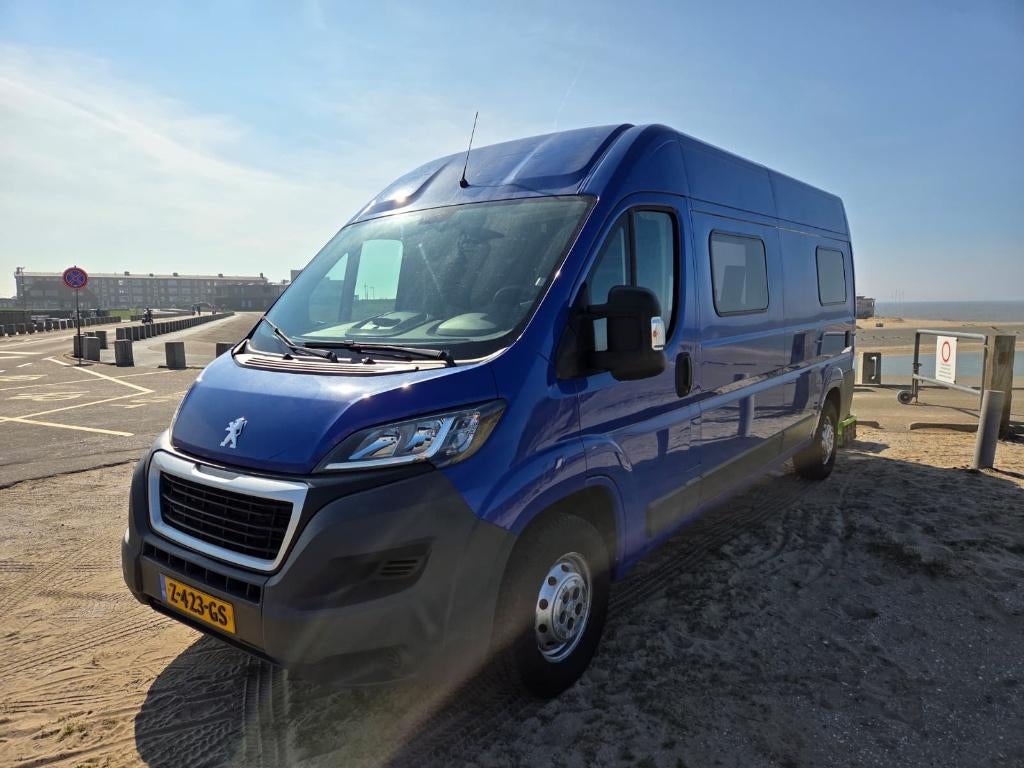 Buscamper met volledig nieuwe inrichting 12 maanden garantie, Overige merken, Buscamper of Camperbus, Tot en met 2, Bedrijf