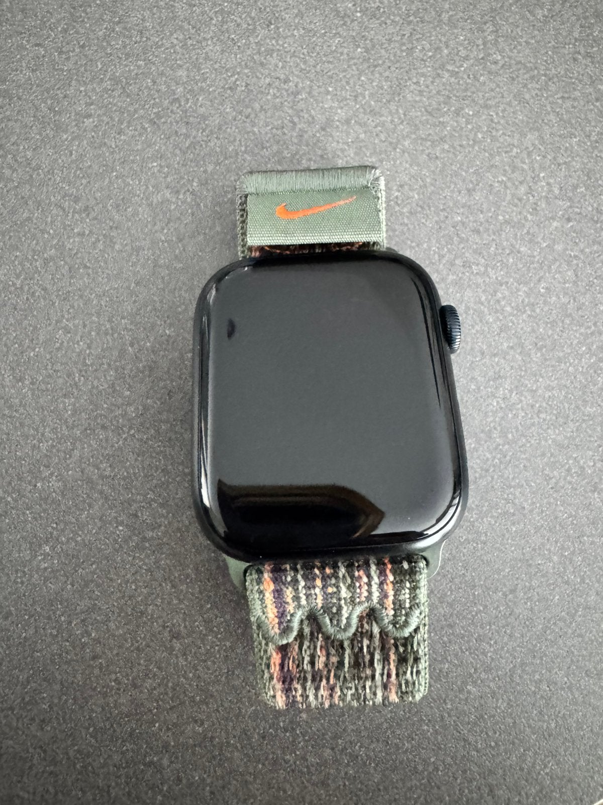Apple Watch 8 45 mm 2024, Ophalen, Zo goed als nieuw, Zwart, IOS