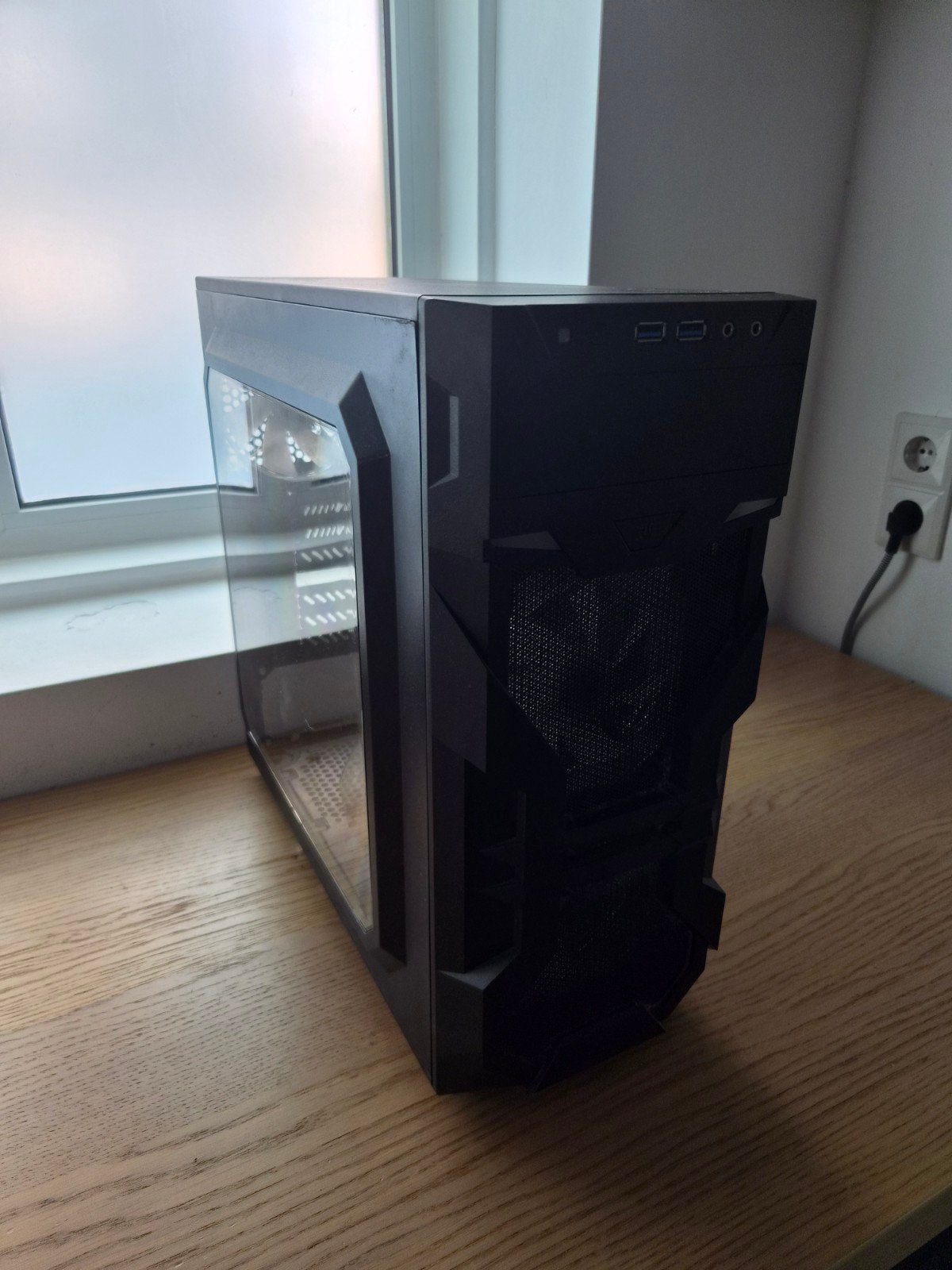 Sharkoon VG7-W RGB Computer Behuizing - Zwart, Computers en Software, Ophalen of Verzenden, Gebruikt