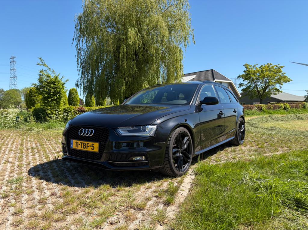Audi A4 2.0 Tfsi (facelift) Avant Multitronic 2012 Zwart, Zwart, 4 cilinders, 1984 cc, Navigatiesysteem