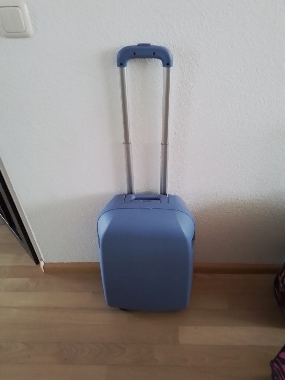 2x Rolkoffers / Trolleys - Handige Reisset samen 12 euro, Gebruikt, 20 tot 30 cm, Blauw, Ophalen of Verzenden