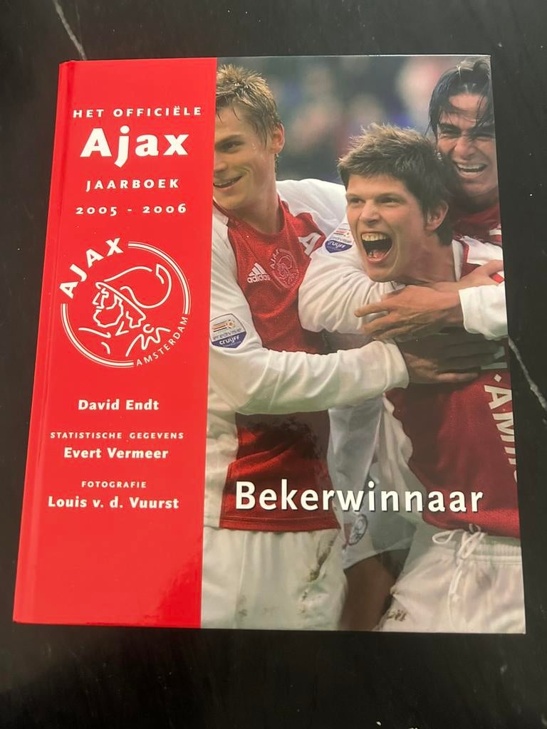 AJAX het officiële AJAX jaarboek 2005-2006, Ophalen of Verzenden, Nieuw, Ajax, Boek of Tijdschrift