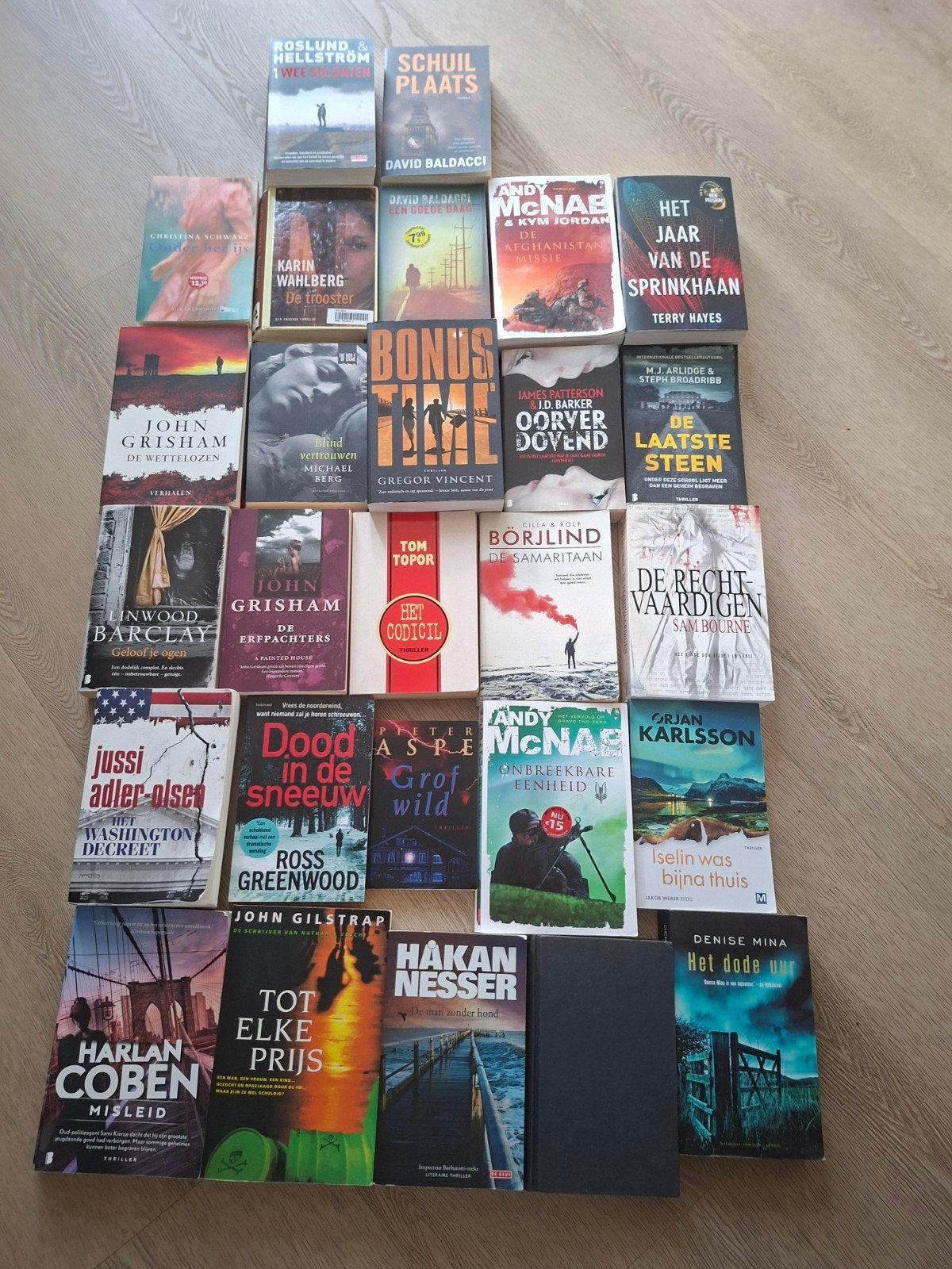 Grote collectie thrillers en misdaad, diverse auteurs, Boeken, Ophalen, Gelezen, Diverse auteurs zoals John Grisham, Harlan Coben, David Baldacci