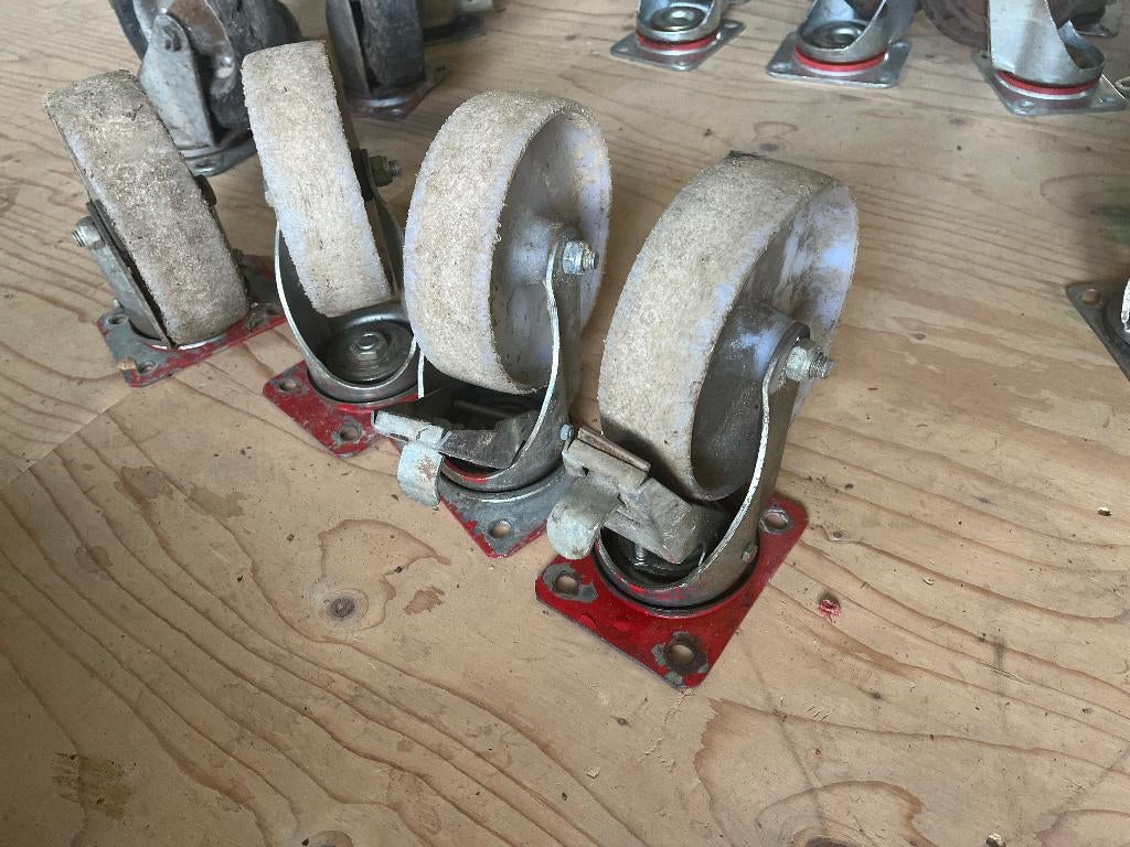 zwenkwiel zwenkwielen wiel wielen meubelwielen meubelwiel, Doe-het-zelf en Verbouw, Zwenkwielen, Ophalen of Verzenden, Nieuw