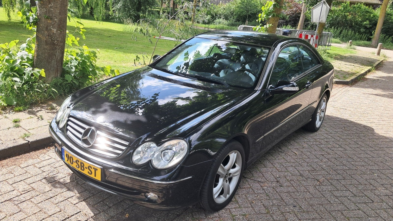 Mercedes-Benz CLK 200 Kompr Coupe AUT 2005 Zwart APK  2027, Automaat, Achterwielaandrijving, Zwart, 4 cilinders