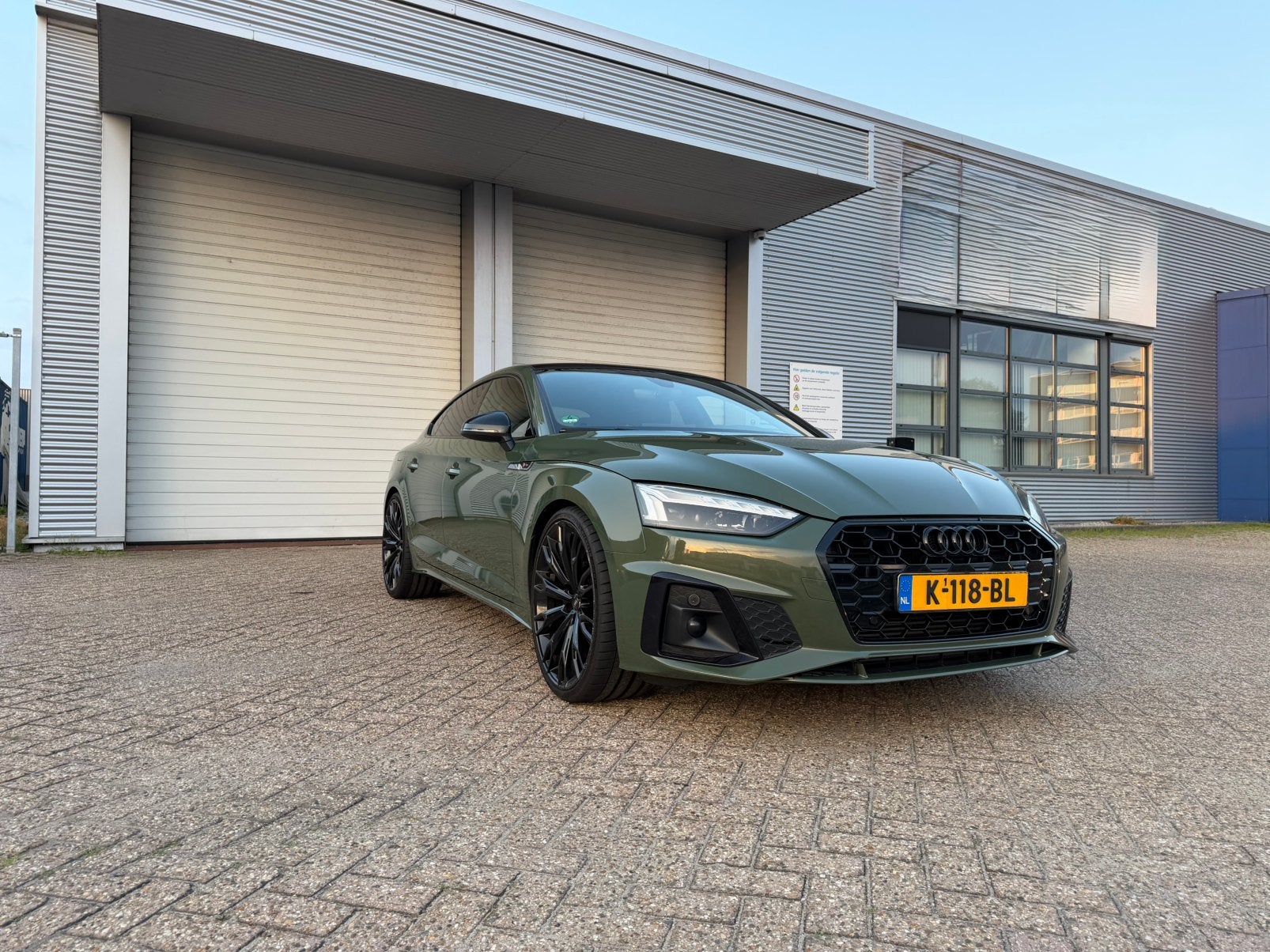 Audi A5 35 Tfsi 150pk S Tronic 2020 Groen, 15 km/l, 4 cilinders, Leder en Stof, Origineel Nederlands