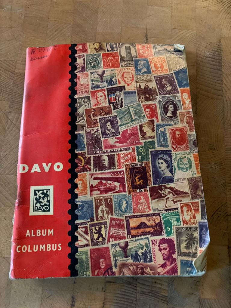 Davo Album Columbus met postzegels, Postzegels en Munten, Postzegels | Volle albums en Verzamelingen, Ophalen of Verzenden, Nederland en Buitenland