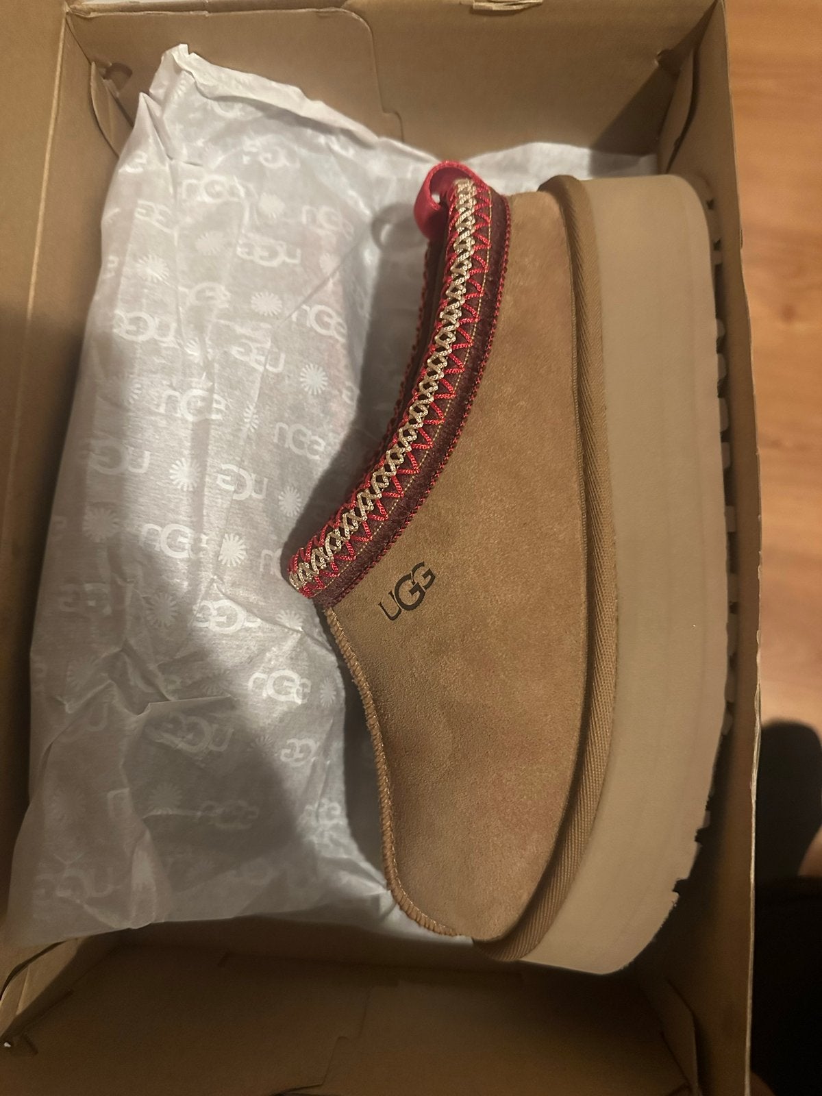 Nieuwe UGG Tasmans instappers - Maat 37, Ophalen of Verzenden, Nieuw, Bruin, Instappers