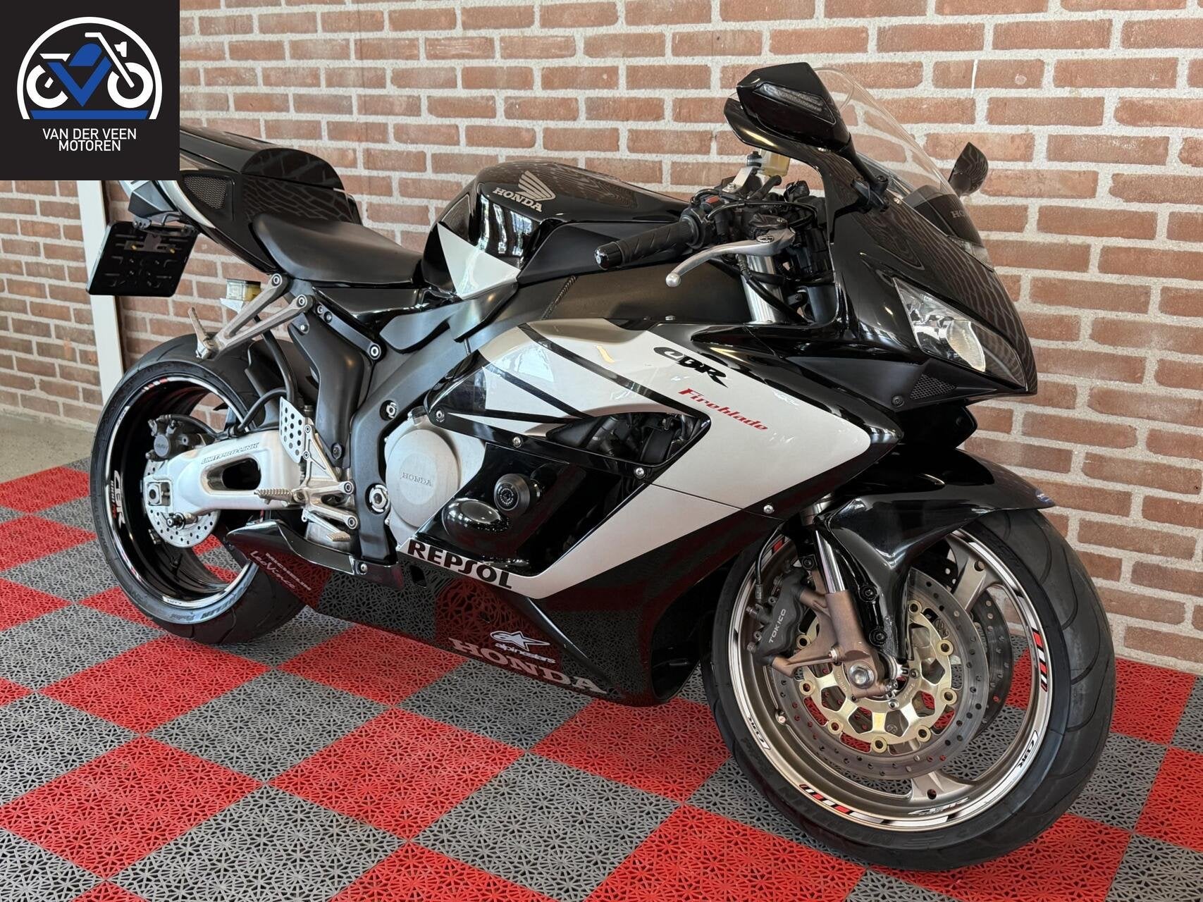 Honda CBR 1000RR Fireblade, LeoVince, Recent onderhoud,KANON, Motoren, Motoren | Honda, Bedrijf, Sport, meer dan 35 kW